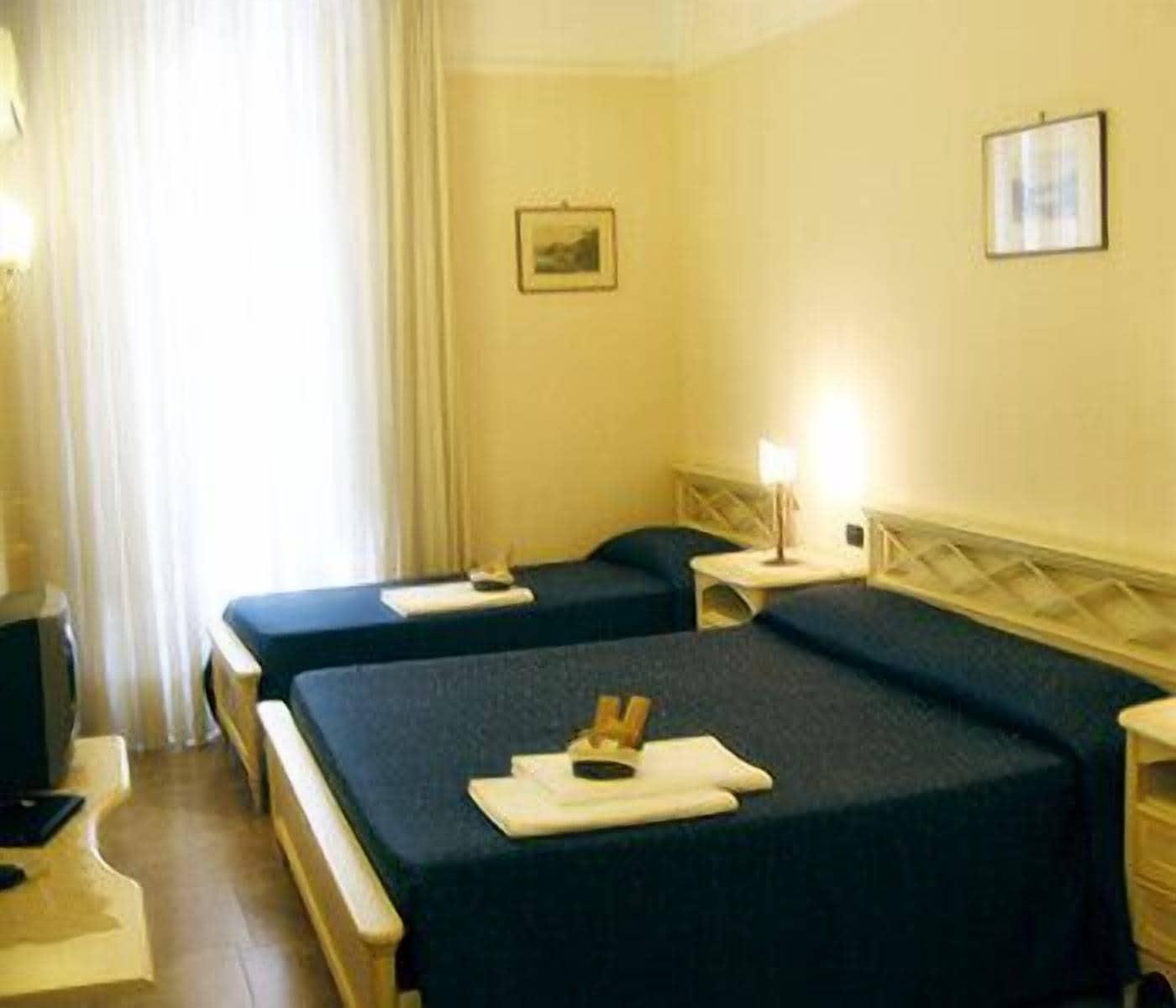 B&B La Dimora Di Nettuno Neapel Exteriör bild