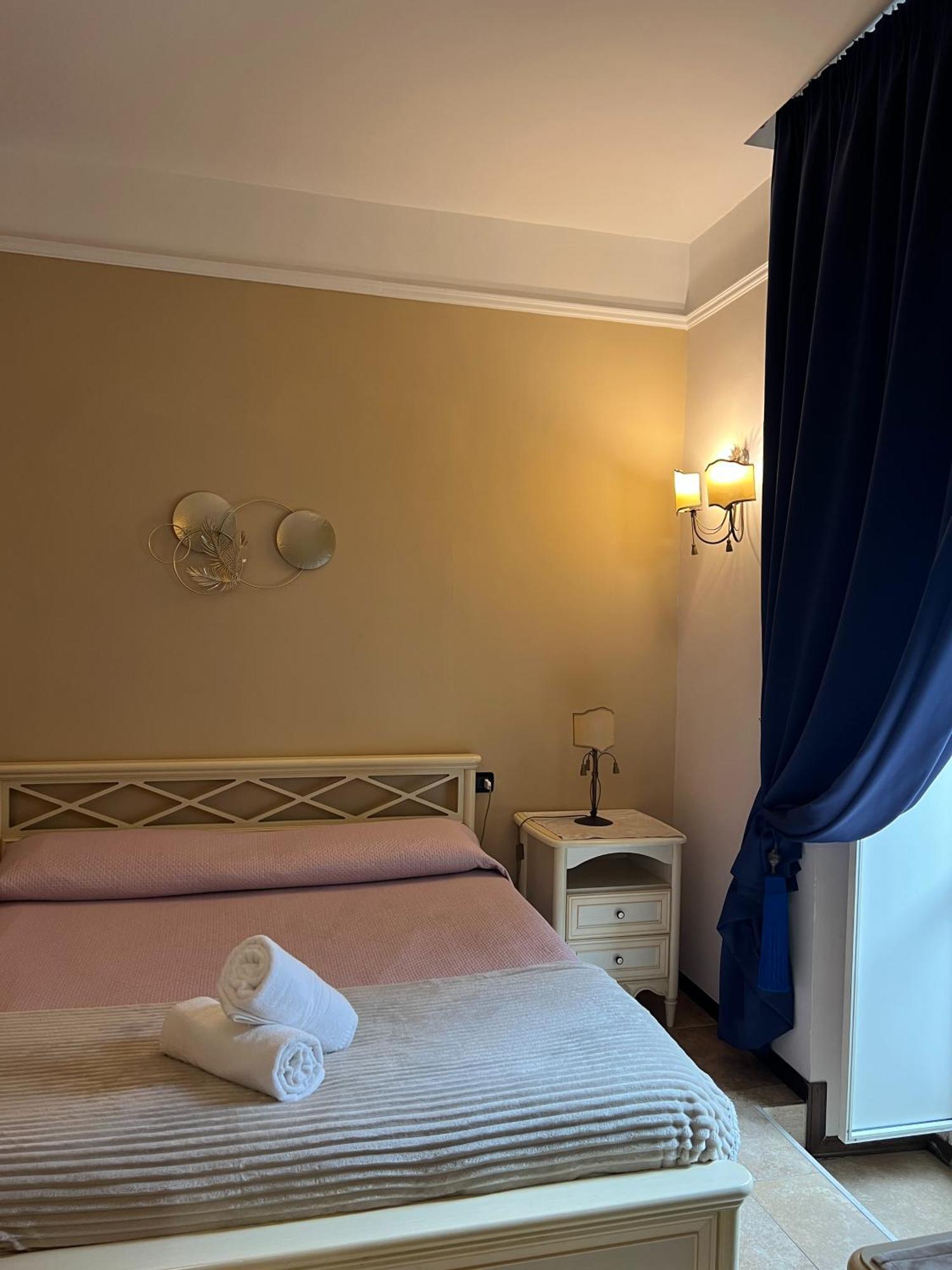 B&B La Dimora Di Nettuno Neapel Exteriör bild